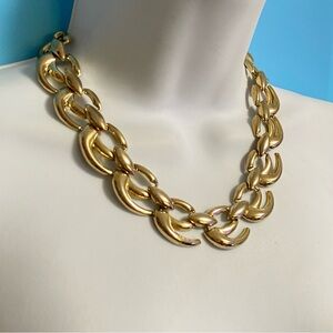 Vintage WM Chunky Gold Tone Link Statement Necklace